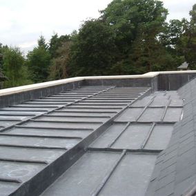 dpmsingleplyroofingliphook